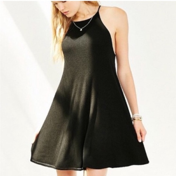 Urban Outfitters Silence + Noise Ribbed Black Swing Dress - Picture 4 of 4